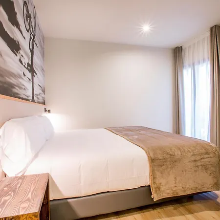 Hotel Llivia Hotel