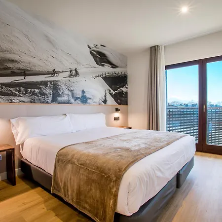 Hotel Hotel Llivia 3*